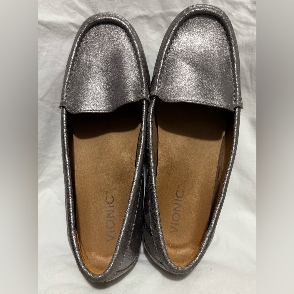 Vionic Debbie metallic loafers